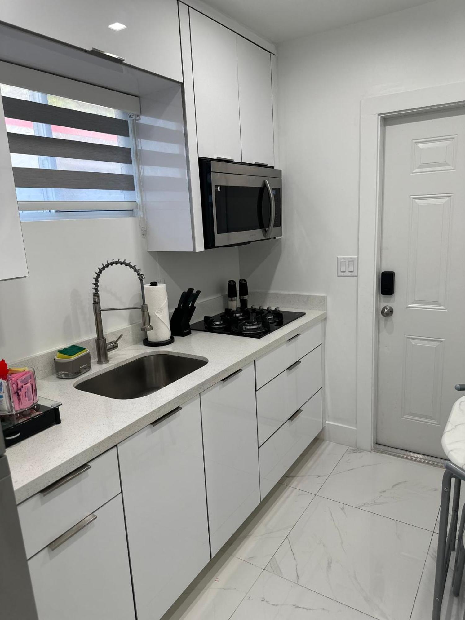 Near Mia Airport, Wynwood & Acampamento Miami